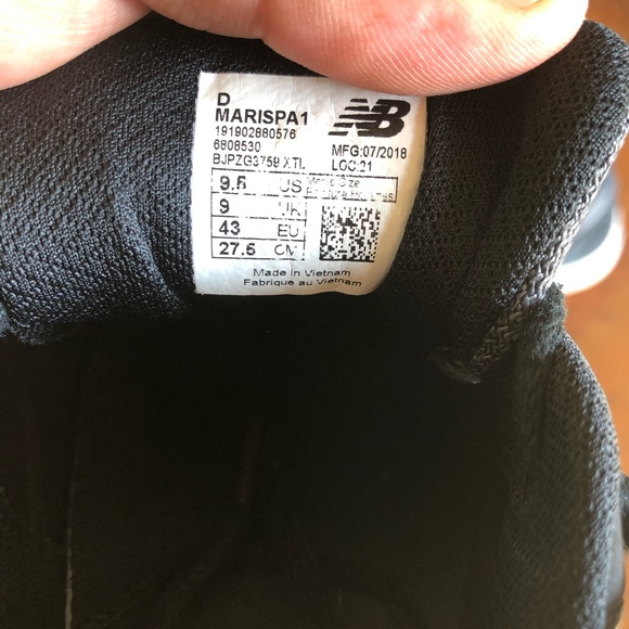 New balance shoes - Picture 6 of 6